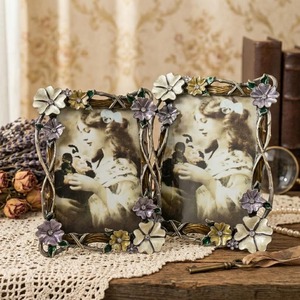 Cadre photo rectangulaire en métal orné, style vintage, décoratif, horizontal, personnalisable, design floral - Product Image 3