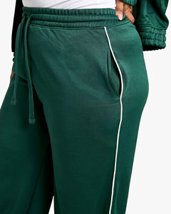 Nouvel article : Pantalon de survêtement en molleton vert pour femme, coupe large, taille mi-haute, avec cordon de serrage, coupe ample, longueur intégrale, décontracté, avec logo latéral à droite - Product Image 3