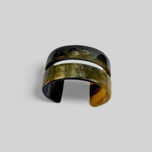 Brazalete de Cuerno de Búfalo Sólido, Joyería Artesanal Natural, Brazalete Clásico y Elegante para Mujer, Aniversario, Talla Personalizable - Product Image 3
