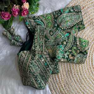 Blusa de Algodón de Trabajo Pesado con Cuello Corazón y Color Sólido para Otoño |   Vestido de Fiesta de Manga Corta Bordado con Relleno de Diseño |   Latkan con espalda abierta - Product Image 1