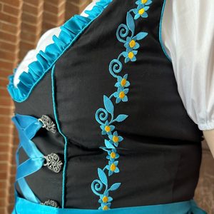 Women's Bavarian Style Dirndl <b>Dress</b> Knee-Length Satin A-Line With Lace-Up Bodice Contrast Color Short Sleeve Vintage Folk - Product Image 2
