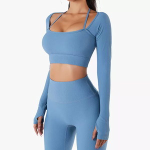 Conjunto de yoga de 2 piezas para mujer, top corto sin costuras de manga larga y leggings de cintura alta, ropa de gimnasio de color sólido. - Product Image 3
