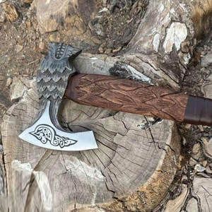 Hacha Vikinga Nórdica Artesanal con Mango de Madera Tallado, Herramienta para Camping, Bushcraft y Carpintería, Decoración Rústica para el Hogar, Artículo de Regalo - Product Image 4