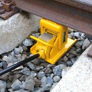 Gato hidráulico de alta resistencia para rieles ferroviarios, equipo de elevación de carga pesada para proyectos de reparación, construcción e instalación de vías. - Product Image 1