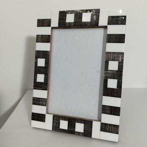 Cadre photo nacre verte avec incrustation de coquillages irréguliers Cadre photo fait main pour photos Cadre vadrouille élégant pour la décoration intérieure - Product Image 3