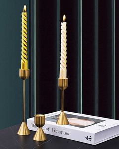 Ensemble de bougeoirs en métal vintage en gros pour la décoration de table et d'événements - Product Image 1