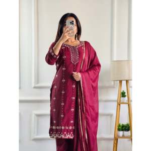 ชุดเสื้อผ้าชีฟองงานฝีมือสวยงามสำหรับงานปาร์ตี้ ประกอบด้วยเสื้อ กางเกง และผ้าคลุมไหล่ ทรงเอวธรรมชาติ - Product Image 2