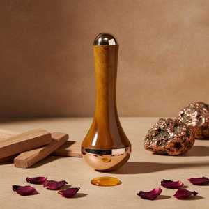 Bâton de massage facial en bois Kansa, outil de beauté ayurvédique, fait main, décoration moderne pour la maison, NEHA ENTERPRISES, visage et corps - Product Image 6