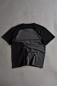 Camiseta unisex ligera de algodón, cómoda, de tela suave, transpirable, informal, de color liso, para uso diario. - Product Image 4