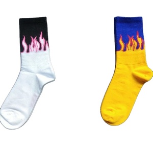 ถุงเท้ากีฬาข้อสั้นสีขาวสำหรับนักกีฬา ผลิตจากผ้าสแปนเด็กซ์ถัก ระบายอากาศได้ดี รับผลิตตามสั่งพร้อมพิมพ์โลโก้ - Product Image 5