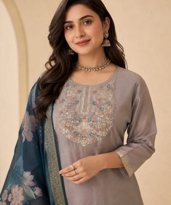 Ensemble tendance haut, bas et dupatta en soie brodée style romain, vêtements ethniques pour femmes, style indien pakistanais 86045 SAHAJANAND- SI:-395 - Product Image 2