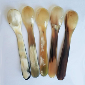 Cuillère en corne 100% naturelle, design traditionnel, pour service en restaurant, couverts en corne de bœuf et de buffle naturelle, agate - Product Image 1