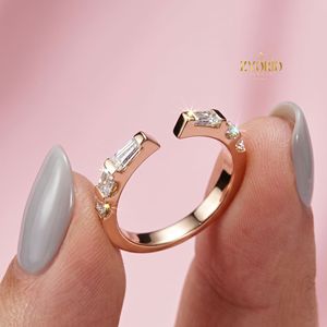 Anillo Abierto de Plata de Ley 925 con Diamantes Cultivados en Laboratorio con Corte Baguette y Trillón para Mujer - Product Image 2