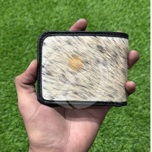 Portefeuille en cuir de vachette fait main le plus vendu pour homme, avec organiseur de cartes et texture douce en fourrure, idéal pour le quotidien - Product Image 1
