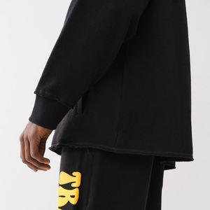Sweat-shirt à capuche oversize noir pour homme avec imprimé lettres jaunes en molleton de coton, style décontracté, pour l'automne, vente en gros, sweat-shirt à capuche imprimé en relief - Product Image 4