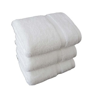 Serviette de toilette d'hôtel en jacquard tricoté blanc pur, écologique, 100% coton, vente en gros - Product Image 1