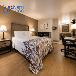 Premium Contract Furniture For <b>Red</b> Roof Inn Hotels Featuring Modern Bedroom Casegoods Manufactured In Vietnam Factory OEM - Product Image 3