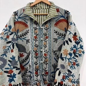 Veste en velours brodée à la main pour femme, légère et respirante, broderie florale, doublure en coton, veste courte, cadeau pour elle - Product Image 1