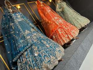 ชุดแต่งกาย lehenga choli ดีไซน์ใหม่ที่มีการทำงานหนักเต็มรูปแบบและ jarkan หินประกายในผ้าเจ้าสาวพรีเมี่ยม - Product Image 5