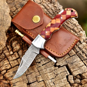 Cuchillo Plegable de Acero de Damasco Hecho a Mano con Mango de Mosaico de Madera – Navaja de Bolsillo Personalizada con Funda de Cuero, Regalo EDC para Exteriores - Product Image 6