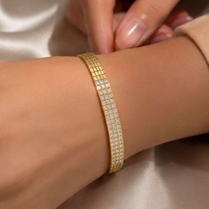 Bracelet tennis unisexe de luxe en or massif 18 carats avec diamants ronds sertis griffe, design géométrique, pour usage quotidien, cadeau, fête - Product Image 1