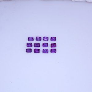 พลอยอะเล็กซานไดรต์สีม่วงแบบหลวม 12 เม็ด ขนาด 5x7 มม. ทรงเหลี่ยมมรกต แท้ 100% พร้อมสีเปลี่ยนแปลงสำหรับทำเครื่องประดับ - Product Image 6