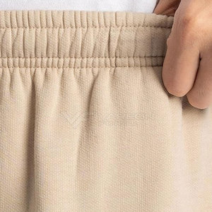 Pantalon de jogging pour homme, tissu léger et coupe flexible, idéal pour le fitness et la course à pied. - Product Image 3