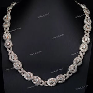 Collar de Diamantes Moissanite con Corte de Pera y Baño de Plata 925, Joyería de Lujo con Halo - Product Image 1