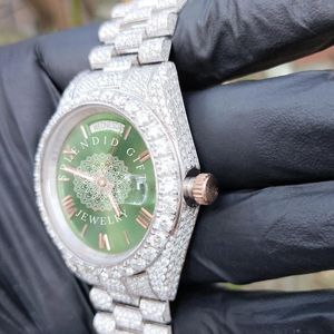 Splendide Montre de Luxe à Diamants 28mm, Mouvement Quartz Analogique ETA, Bracelet Moissanite/Argent, Boîtier en Verre Saphir, Chiffres Romains - Product Image 6