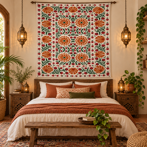 Couvre-lit en coton brodé Suzani fait main de luxe, blanc, rouille, vert, floral, bohème, ethnique indien, décoration de la maison - Product Image 3
