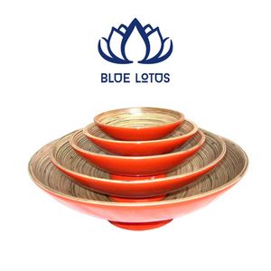 ชามสลัดไม้ไผ่ธรรมชาติทรงคลาสสิกจาก BLUE LOTUS FARM ผลิตด้วยมือ ไม่เคลือบผิว เป็นมิตรต่อสิ่งแวดล้อม เหมาะสำหรับเสิร์ฟอาหารและตกแต่ง - Product Image 1