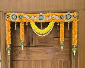 Bandanwar - Adhesivo Decorativo de Pared de Plástico Hecho a Mano con Diseños Intrincados Art Deco para Cumpleaños, Diwali, Bodas y Eventos Culturales AARNA - Product Image 1