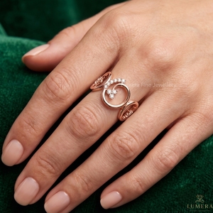 Bague de luxe en diamant taille ronde |   Bague géométrique en or rose 9K 10K 14K 18K pour femmes |   Bijoux fins sur mesure - Product Image 5