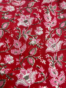 เดรสวินเทจผ้าฝ้ายพิมพ์ลายดอกไม้ด้วยมือ งานแฮนด์เมด เป็นมิตรกับสิ่งแวดล้อม คอวี แขนสามส่วน แต่งระบายลูกไม้ ซักได้ ใส่ได้ในโอกาสทางการ - Product Image 3