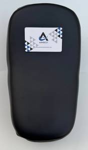 Protector de Pierna Aimbest de Cuero Sintético Negro con Diseño de Borde Trenzado para Protección Deportiva - Product Image 2