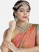 Parure de collier ras-du-cou, boucles d'oreilles et Maang Tikka ethniques vintage en cuivre plaqué or avec perles, pour mariée, de haute qualité, de marque tierce