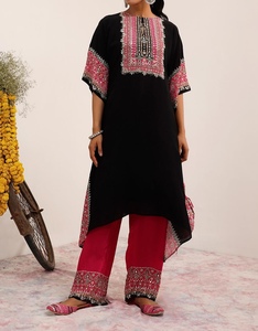 Beautiful New Style Dubai Kaftan for Women Hand Work Kaftan Traditional Islamic Clothing and Accessory Designed for Muslims - Product Image 1