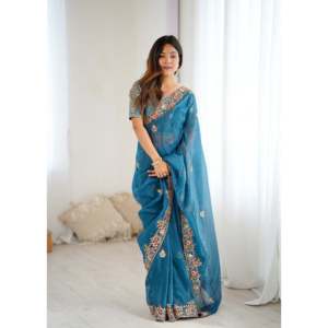 Hermoso Sari de Chifón para Fiestas con Bordado y Silueta Recta - Product Image 4