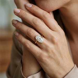 LILABA ENTERPRISE Bague pour femme en or jaune 18 carats avec diamant de laboratoire de 3,50 carats taille ovale, style bypass, pour usage quotidien - Product Image 2