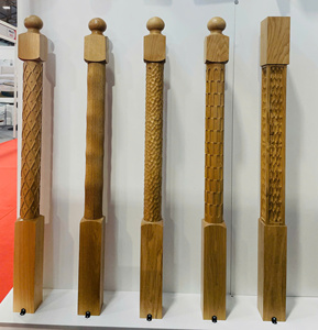 Poste de Escalera de Madera Maciza EFS NP02, Piezas de Escalera de Álamo, Escaleras Personalizadas para Arquitectura de Interiores, Diseño Moderno, 1 Año de Garantía - Product Image 3