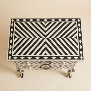 Meuble en os incrusté fait main, table de chevet à 2 tiroirs en os incrusté noir, motif Chevron - Product Image 4