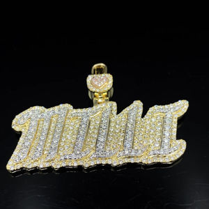 Pendentif personnalisé Street King serti de CZ - Product Image 1