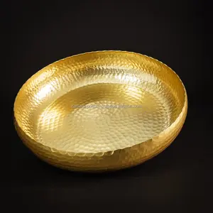 Bandeja de metal hecha a mano con estilo de Zahid Exports para bodas y exportación de regalos bandeja decorativa hecha a mano de La India - Product Image 3