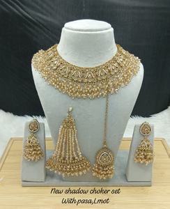 Parure de mariée ethnique en alliage blanc royal avec perles et Kundan, collier ras-du-cou plaqué or lourd, fait main, cadeau idéal pour fiançailles, mariage, anniversaire - Product Image 1