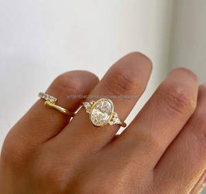 Anillo de Compromiso/Boda Vintage de Oro Amarillo de 14k con Diamante Cultivado en Laboratorio IGI/GIA, Unisex, Oro Blanco Fino para Aniversario, Ideal para Fiestas - Product Image 4