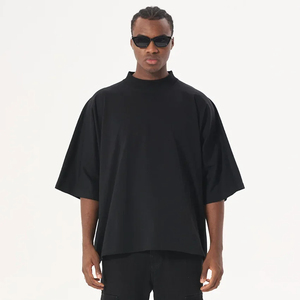 Camiseta de Hombre 100% Algodón, Cuello Alto, Hombros Caídos, Corte Holgado, Color Negro Liso, Estilo Urbano - Product Image 6