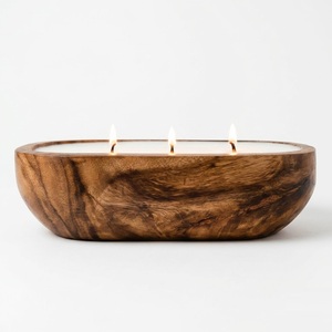Bougie parfumée en cire de soja faite à la main, marque privée, en bol en bois naturel, 3 mèches, style rustique, pour la vente en gros - Product Image 1