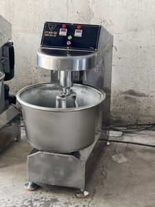 เครื่องผสมอาหารไฟฟ้ามินทัม 30 กก. รุ่นพิเศษ 6.5 กิโลวัตต์/ชม. สำหรับเบเกอรี่ ขนาด 1180x720x1040 มม. อัตโนมัติ พกพาสะดวก ฟังก์ชั่นหลากหลาย ป้องกันความร้อนเกิน - Product Image 3