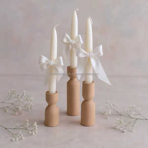 Support en T élégant en fer forgé, parfait pour la décoration de table, l'éclairage romantique et l'ambiance festive. - Product Image 1