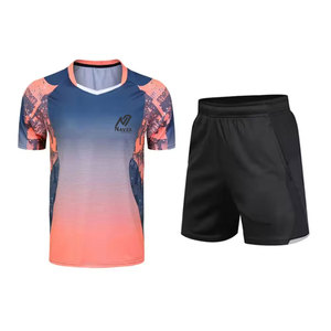 Uniformes de badminton professionnels 100% polyester, possibilité de créer votre propre logo sur l'uniforme de badminton - Product Image 1